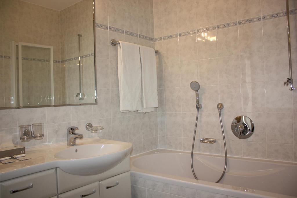 Parkhotel Styria Steyr Oda fotoğraf