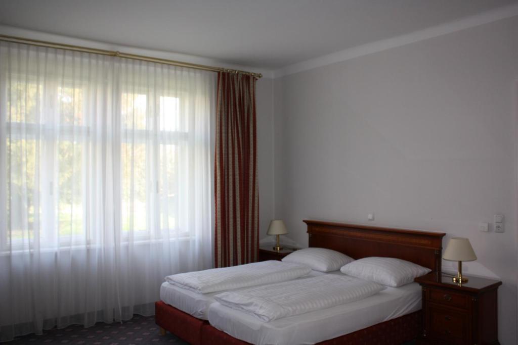 Parkhotel Styria Steyr Oda fotoğraf